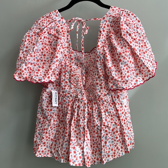 Old Navy Flutter-Sleeve Floral Swing Blouse | M | NWT - Picture 4 of 4